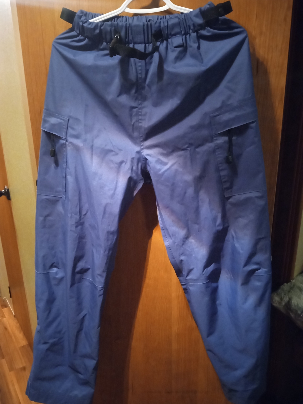 Women's Blue Utility Cargo Leggings - Elastic Waist, Zipper Pockets
